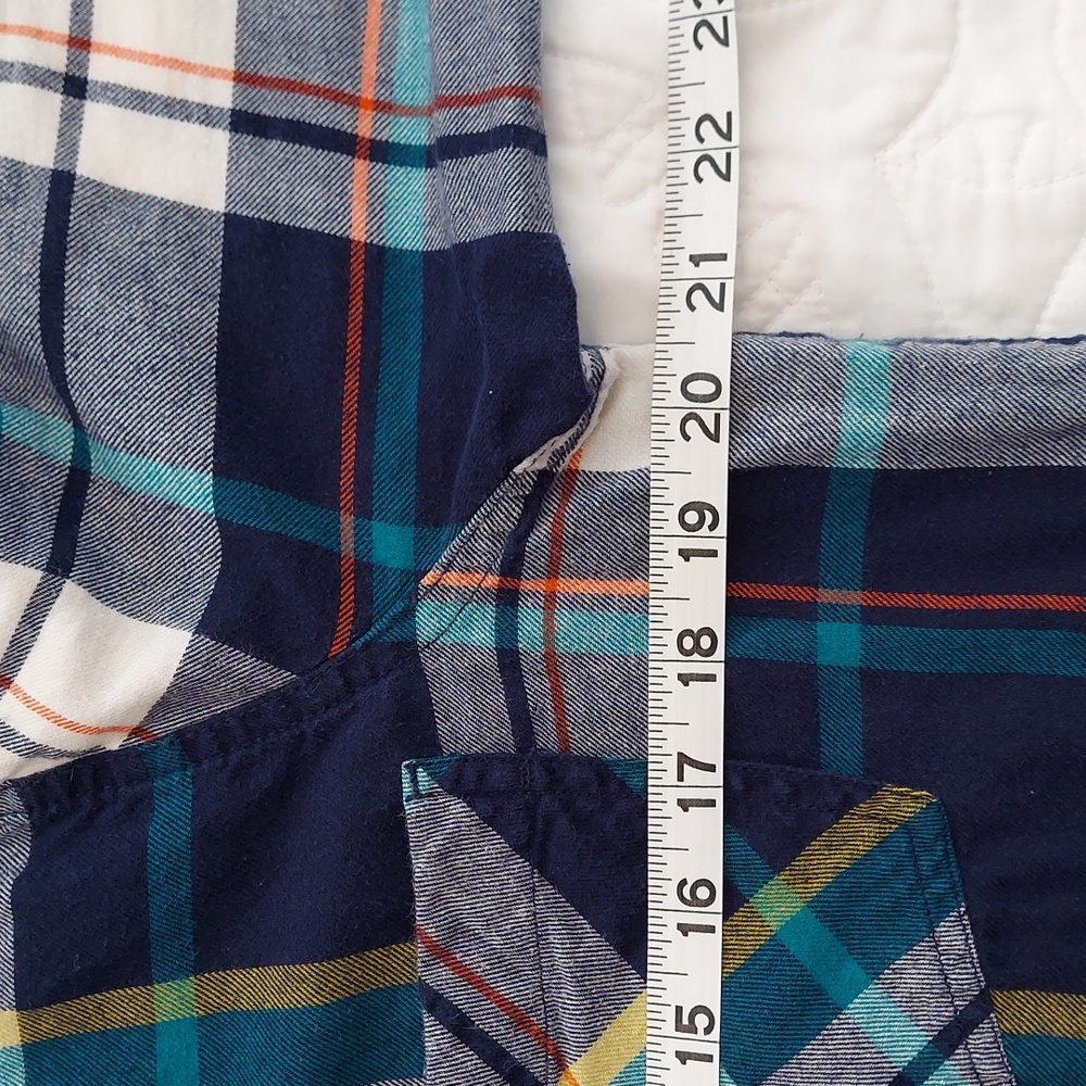 * Old Navy The Classic Shirt Button-Down Multicolor Plaid Size Large, Like New - Picture 7 of 8